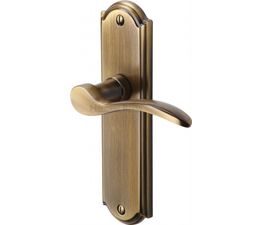 Marcus Howard Classic Door Handle