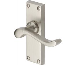 Marcus Bedford Classic Door Handle