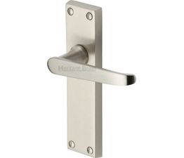 Marcus Victoria Door Handle