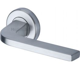 Marcus Bellagio Lever Handle