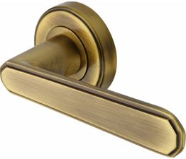 Marcus Century Lever Handle