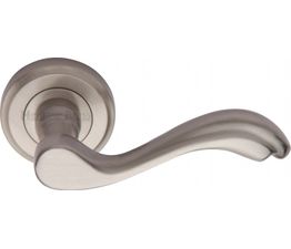 Marcus Lisboa Lever Handle