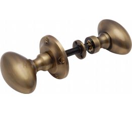 Marcus Suffolk Rim Oval Door Knob