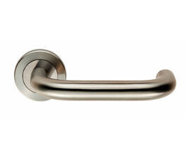 Nera Stainless Steel Lever Handle On Round Rose
