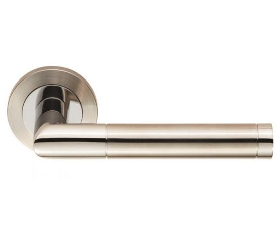 Treviri Stainless Steel Lever On Round Rose