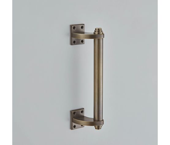 Croft Off-Set Pull Handle on Roses