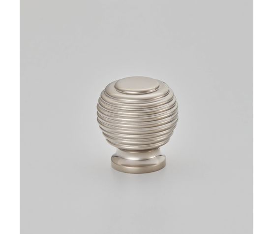 Croft Queen Anne Cupboard Knob